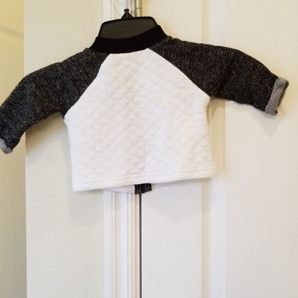 🦋3/$15💰Jacket  - Picture 3 of 3